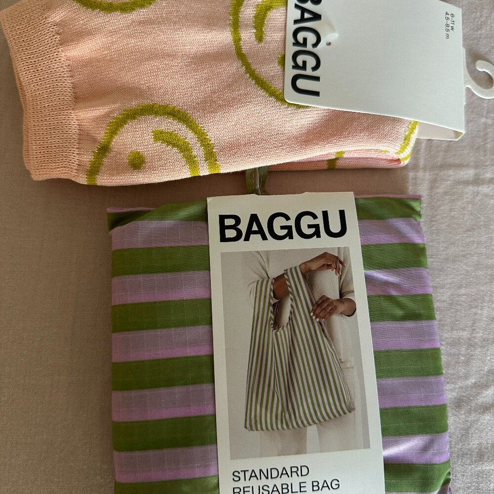 Baggu bag and socks